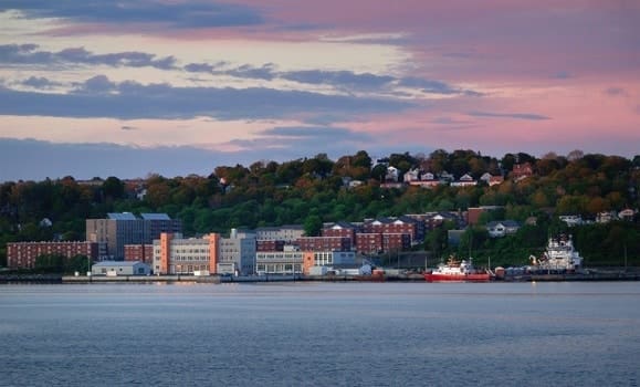 Dalhousie’s ocean‑going robots ‘glide’ into new waterfront workspace at COVE