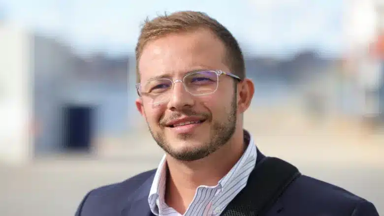 Study finds Dartmouth startup’s special paint cut fishing boat fuel costs by 20%